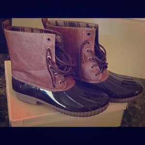 Yoki brand new size 8